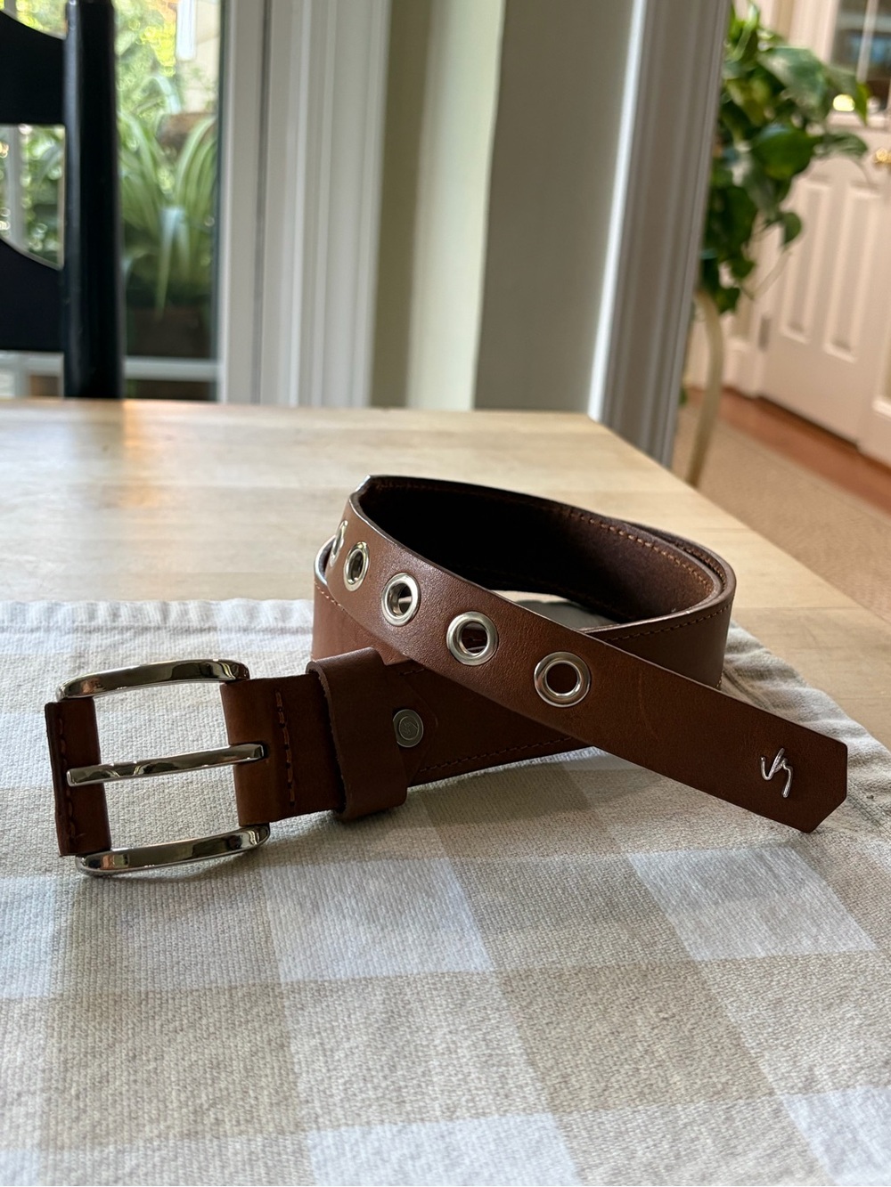 VELEZ Ladies Brown Leather Belt with Silver Eyelets Size M NWOT’s